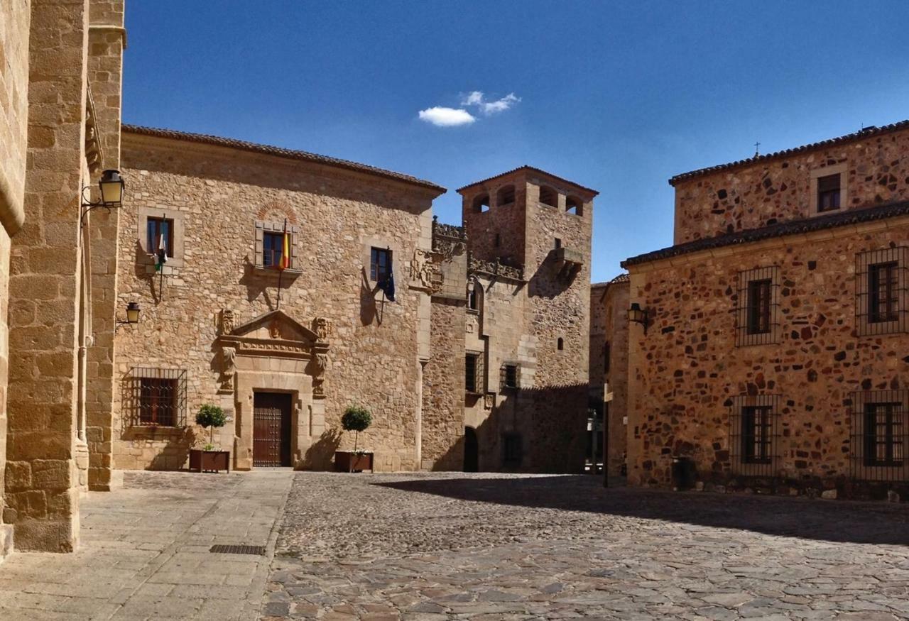 Adama Apartamento Turistico Касерес Экстерьер фото